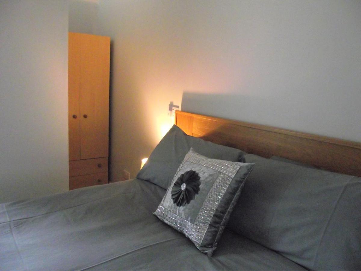 Seahawk Holiday Apartments Кливлис Экстерьер фото