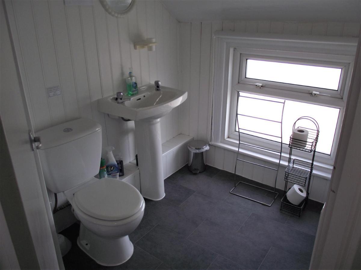 Seahawk Holiday Apartments Кливлис Экстерьер фото