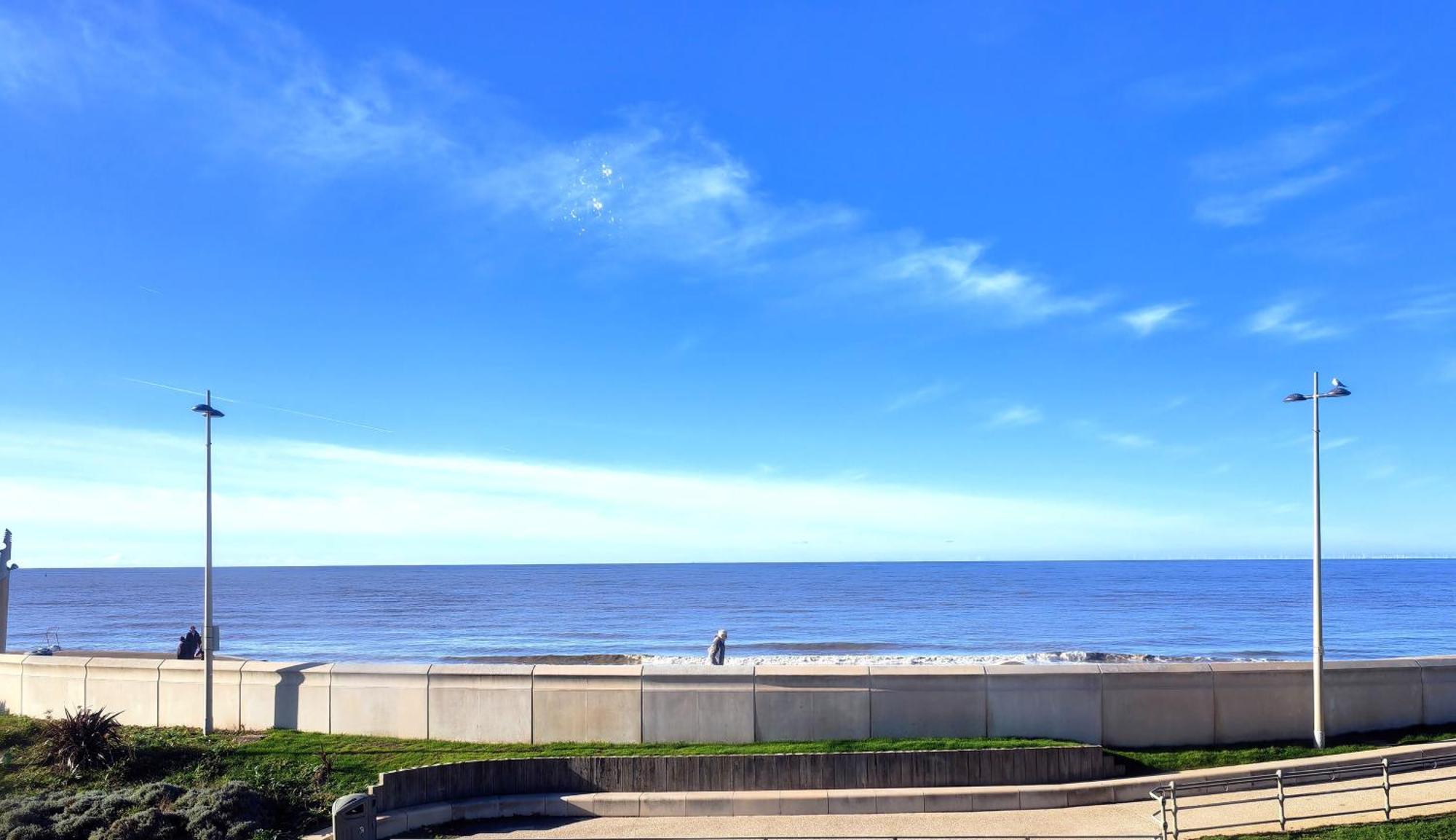 Seahawk Holiday Apartments Кливлис Экстерьер фото